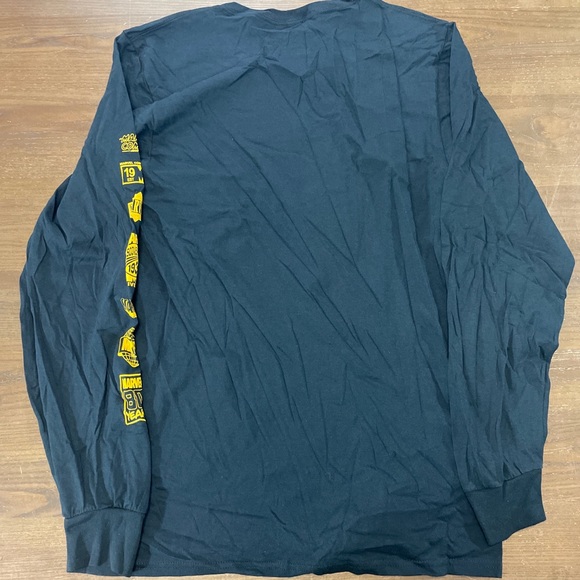 MARVEL Spider Man Lootwear Long sleeve Tee size M NWOT - Picture 8 of 9